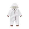 幼児の男の子のジャンプスーツキッズロンパーズ子供服の秋の服セット0-2歳のベルベットを追加して暖かいクロールスーツを保つ