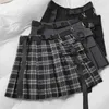 Joinyouth Pleated Mini Gonna Gothic Harajuku Lady Cargo Gonne Pocket A-Line Faldas Hip-Hop Streetwear Casual Black Plaid Gonne 210407