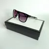 Модные солнцезащитные очки для Man Luxury Design Mens Sun Glasnes УФ -защита вождения очков с коробкой