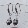 pendientes de perlas de agua dulce gris