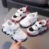 Maat 21-30 Kinderen Casual Sportschoenen Mode Mesh Ademend Sneakers Tieners Kinderen Lopende Sneakers Jongens Meisjes Red White Shoes 211022