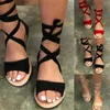 2021 Nieuwe Vrouwen Gladiator Schoenen Zomer Sandalen Gesp Strap Holle Strand Cool Dames Dames Platte Schoenen Y0721