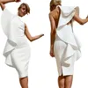 Sexy High Neck Etui-Abschlussballkleid, kurz, 2022, weiß, knielang, Cocktailpartykleid, Schlitz hinten, modische Rüschen, passende Abendkleider, hübsche Frauen, besondere Anlässe