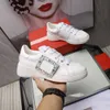 2022 Designer Luxury Women Casual Shoes Low-Top Leather Sneaker Lady Calfskin Crystal Lace-up Vit Sko Street Style Fashion Comforte Mysig med Box Storlek 35-40