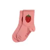 2 teile/los M * Kinder Jungen Mädchen Sommer Frühling Rohr Socken Marke Design Kirsche Erdbeere Hase Muster Baumwolle Socke Kinder 210619