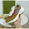 Przypadkowe buty Multi Silver 2021 Buty Designerskie Rhyton Sneakers Beżowe męskie Trenerzy Vintage Luksusowe Chaussures Panie z pudełkiem Rozmiar 35-45 L17U