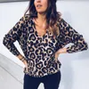 Nouveau femmes imprimé léopard col en V dames T-Shirts à manches longues lâche t-shirt haut de base Y0629