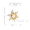 Mode Luxury Cubic Zirconia Flower Brosch Högkvalitativ Metal Lapel Pins Smycken Kvinna Coat Tillbehör