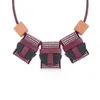 ペンダントネックレス女性レザーロープセーターチェーンファッションジュエリーのための幾何学的布ネックレス