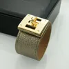 Novo design de moda de pulseiras de couro PU pulseiras para homens Muitas cores Bracelets de aço de titânio Jóias de joias de joias9081871