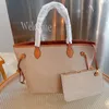 Nuove borse da donna firmate Fashion Lady Tote Bags Borse da donna in rilievo con motivo floreale Borsa a tracolla di lusso 2 pezzi / set Pochette in pelle