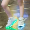 UnClejerry Dzieci Zapalamy buty z skrzydłem Dzieci Led Buty Chłopcy Dziewczyny Świecące Świecące Sneakers USB Ładowanie Chłopiec Moda Buty 210729