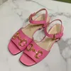 Summer Women's Sandals Simple and Fashionable Mid-heel tjock med ett ord Buckle Fairy Style Rom Vackra designerkontorskor