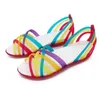 Femmes gelée arc-en-ciel couleurs plage sandales Peep Toe chaussures plates imperméable anti-glisse filles nouveau 2022 G220228