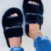 2021 Mode Moderna Tofflor Kvinnor Vinter Utomhus Fur Slides Fluffy Furry Skor Ladies Flat Platform Footwear Mysiga Kändisar Y1120