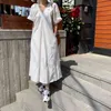 Vestido de verão Mulheres Vintage Slow Sleeve Plissado Sólido V Pescoço Loose Algodão Médio Moda Estilo Coreano Macio Feminino Feminino ES 210514