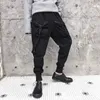 2019 Pantaloni Harem maschili Hip Hop Tasche in cotone nero Pantaloni da jogger da uomo Nastri Pantaloni sportivi casual streetwear trasporto di goccia LBZ50 Y0927