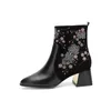 Женские заостренные носки ботильоны матовые черные флюжки кристалл граничная вышивка коренастые каблуки мода для осеннего этнического стиля