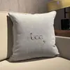 Mens Cotton Designers Fashion Throw Pillows High Quality Cushion Household Items Decorative Letter Printed Home Furnishings Womens Oreiller