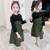 Autunno Inverno Ragazza Abbigliamento Manica lunga Abito in cotone Girocollo Patchwork Costumi per bambini 3-13 anni Ragazze eleganti 210429