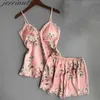 Jerrut Kvinnor Sleepwear Silk Pyjamas Set Nattklänningar Sexig Underkläder Sommar Satin Lace SleeSles Home Wear With Chest Pad 210809