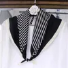 Halsdukar 100% ren twill siden halsduk för damer geometriska tryck fyrkantiga små huvudhanddukar hela hijab rullade omslag 70 cm2760