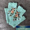 Ins – mitaines de haute qualité brodées à la main, gants chauds en laine tricotée pour adultes, avec fleur d'abeille, pour femmes, automne et hiver