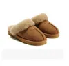 Venta caliente estilo clásico Mantener calientes zapatillas piel de cabra piel de oveja zapatillas de nieve Hombre mujer zapatillas tamaño grande 34-45