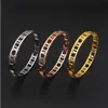 Mens Bangle Armband Gold Design Luxury Designer Jewelry Armband Charm Unisex Party Engagement Present Diamonds siffror Rostfritt 4801711