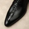 جلد طبيعي اللباس أحذية رجالية أزياء سوداء الزفاف البروغ أشار تو الدانتيل يصل الرجال الأحذية التجارية حزب أكسفورد الأحذية