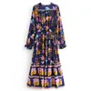 Bohemian Feminino Vestido Estilo étnico Verão Mulheres Longan Longan Imprimir Hollow Ruffled Manga Longa Dress Lazer 210507