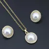 Orecchini Collana da donna Colore oro Set di gioielli in argento Pendenti con catena di perle simulate bianche Regali di ballo per feste 18 pollici B3406