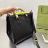 Diana Bamboo Shopping Handväska Klassisk fyrkantig crossbody tygväskor Damkvalitet Axel Mssenger Ryggpaket Brev Flera färger lång stjärna Hög kvalitet