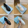 2021 Fashion Dress Shoes Women Wedding Party Genely High Heel Heel Flat Show Business Italial Loafer Social chunky with Original Box