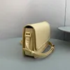 Luxusdesigner Marke Black Box Bag Plain Gold Metall Logo Lock-Taste 2 Größen Echtes Leder Top Qualität Schulter Kreuz Körper Mode Taschen