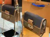 حقيبة المصممين الشهيرة Women Fashion Hasp Hasp Handbags Lady Leather Metal Hasp و Chain Counter Counter Bags Interior Zipper Handbag Cross Body Letter Prest