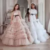 Strapless Flower Meisjes Jurken voor Bruiloft Luxe Ruches Tiered Rokken Peuter Pageant Jurken Tule First Communion Jurk