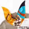 100 % Naturseide Haarschal Weiblich Foulard Halswickel 52 cm Quadratisches Kopftuch Bandana Chinesisches Drama Figuren Drucken Dame Kopfband