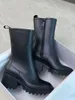 Tasarımcı Kadın Yağmur Boot Betty Beeled Zip Orta Buzağı Motosiklet Çizmeler PVC Kauçuk Kare Ayak Kalın Topuk Platformu Ayakkabı Su Geçirmez Welly Rainshoes