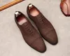 Mode daim robe Oxford chaussures hommes brogues en cuir véritable marque italienne à lacets affaires mariage noir fête formelle chaussure hommes