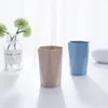 Geometrische Form Waschbürste Tasse Reise Toilettenartikel Zahnbürste Kunststoff Anti-Rutsch-Badezimmer-Accessoires für Paare