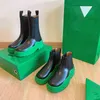 الفاخرة الأفوكادو الأخضر أنبوب متوسطة أنبوب تشيلسي أحذية قصيرة سميكة سوليد عالية الجلود المدخنة مارتن الأحذية النساء Y1209