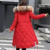Korea Mode Winterjacke Frauen Mit Kapuze Verdicken Pelzkragen Lange Weibliche Mantel Damen Warme Gepolsterte Parka Top Qualität D266 210512