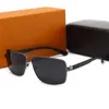 Высококачественные дизайнерские солнцезащитные очки Мужчины Женщины Очки на открытом воздухе Оттенки металлическая оправа Модные классические женские солнцезащитные очки Зеркала с футляром