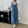 Korejpaa vestido de mulheres conjuntos verão coreano chique simples selvagem frouxo bolha camisa de manga bolha e v-pescoço Denim sling vestido longo saia 210526