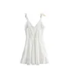 Vintage White Hollow V-Neck Pasek Sukienka Kobiety Sexy Halter Szczupła Szczyty Szczyty Chic Kobiet Mini Dress Mujer 210507
