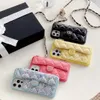 مصممي الحالات الهاتفية حقيبة هاتف الهاتف المحمول عالية الجودة أزياء الكشمير الصلبة خلية iPhone CASE للهواتف الذكية القابلة للتعديل cellulare a guscio