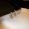 Hoop huggie unik design cubic zirconia cirkel metall örhänge enkel goldenthree lager liten c form örhängen för kvinnor vintage smycken