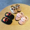 Premiers Walkers Baby Girls Cartoon Cochon Soft Bas Soft Coton Chaussures 1-2 ans Fourrure Fourrure Automne et Hiver Toddler