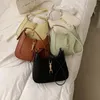 Вечерние сумки Baguette Bag Женщины 2021 Летняя мода underarm дизайнер дизайн седло плечо crossbody